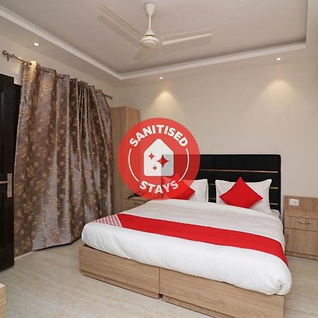 OYO 72937 Hotel Tyagraj Agra  Eksteriør bilde